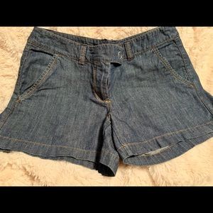 NWOT New York & Company Blue Jean Shorts Size 6